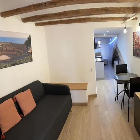 Casa Ferrers Piso 1. Loft En El Centro Apartment Tarragona Bagian luar foto
